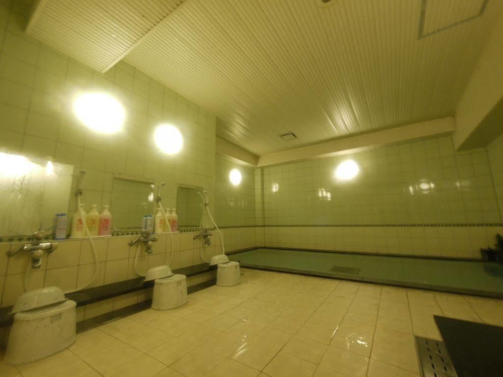 Hotel Route-Inn Nagaoka Ekimae Екстер'єр фото